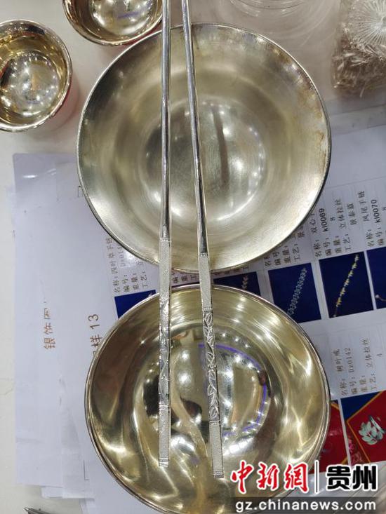 农行苗银e贷：银饰批发铺就黄平民族特色致富路